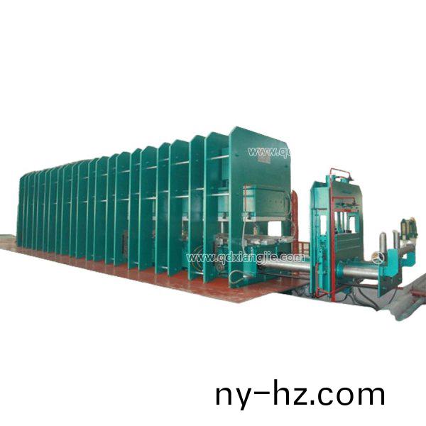 鋼(gang)絲繩輸(shu)送(song)帶(dai)生産線