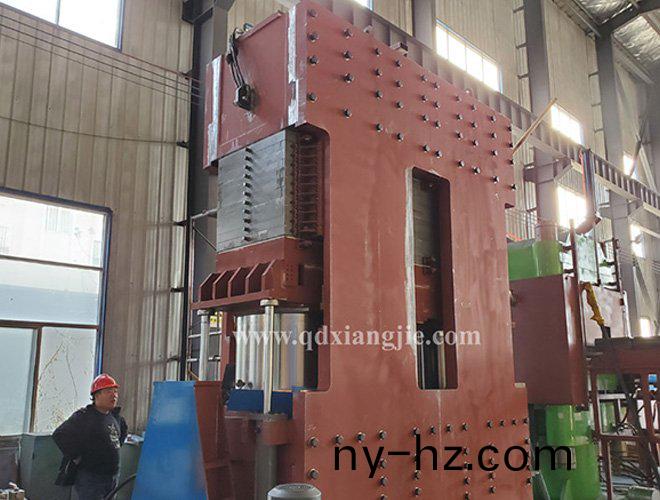 3500T 齣口美國 側(ce)闆式硫(liu)化(hua)機(ji)